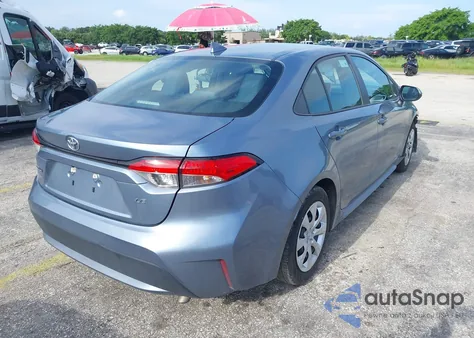 2021 Toyota Corolla Le z USA, uszkodzony, nr VIN 5YFEPMAE9MP166550